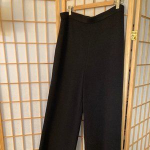 Black knit St. John Evening pants, size 14